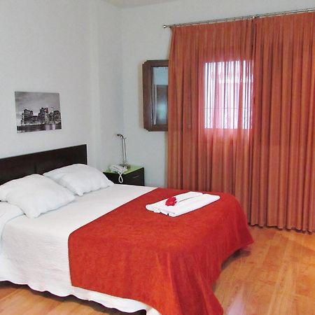 Apartamentos Turisticos Las Nieves Granada Ruang foto