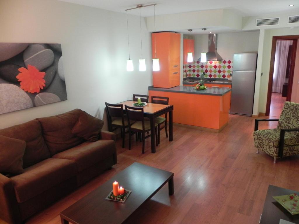 Apartamentos Turisticos Las Nieves Granada Ruang foto