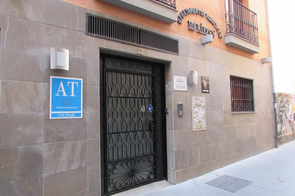 Apartamentos Turisticos Las Nieves Granada Bagian luar foto