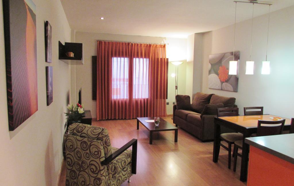 Apartamentos Turisticos Las Nieves Granada Bagian luar foto