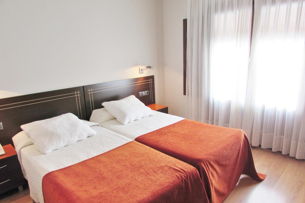 Apartamentos Turisticos Las Nieves Granada Bagian luar foto