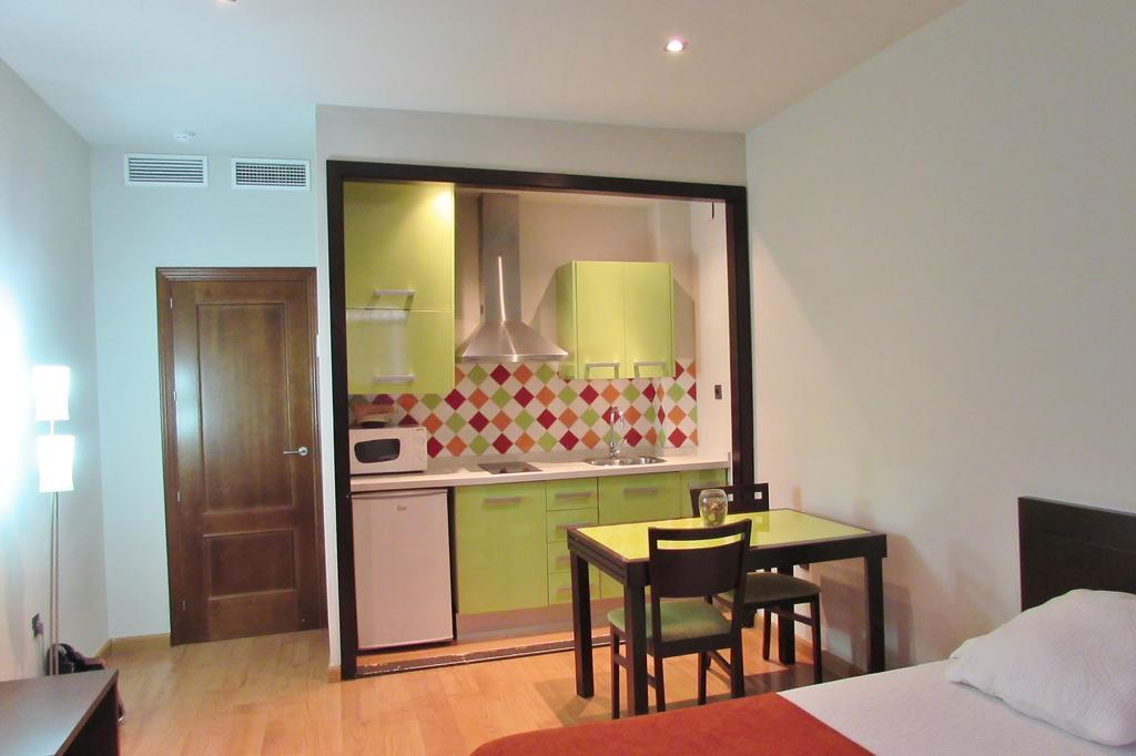 Apartamentos Turisticos Las Nieves Granada Bagian luar foto